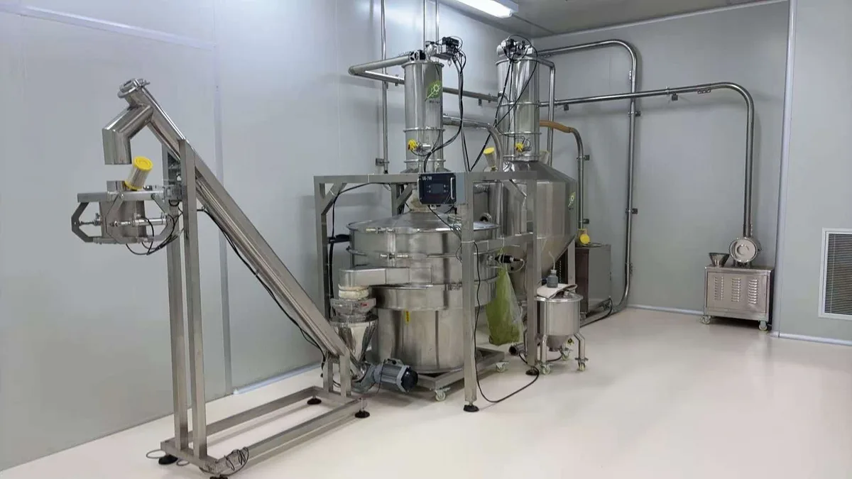 Sifting and pipeline conveying equipment